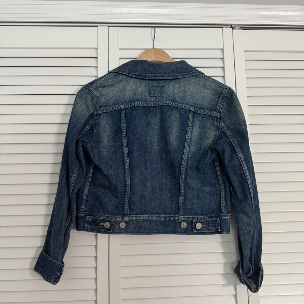 Levi's Denim Jacket Women's Slightly Cropped Blue Jean Jacket Sz S - Picture 4 of 4